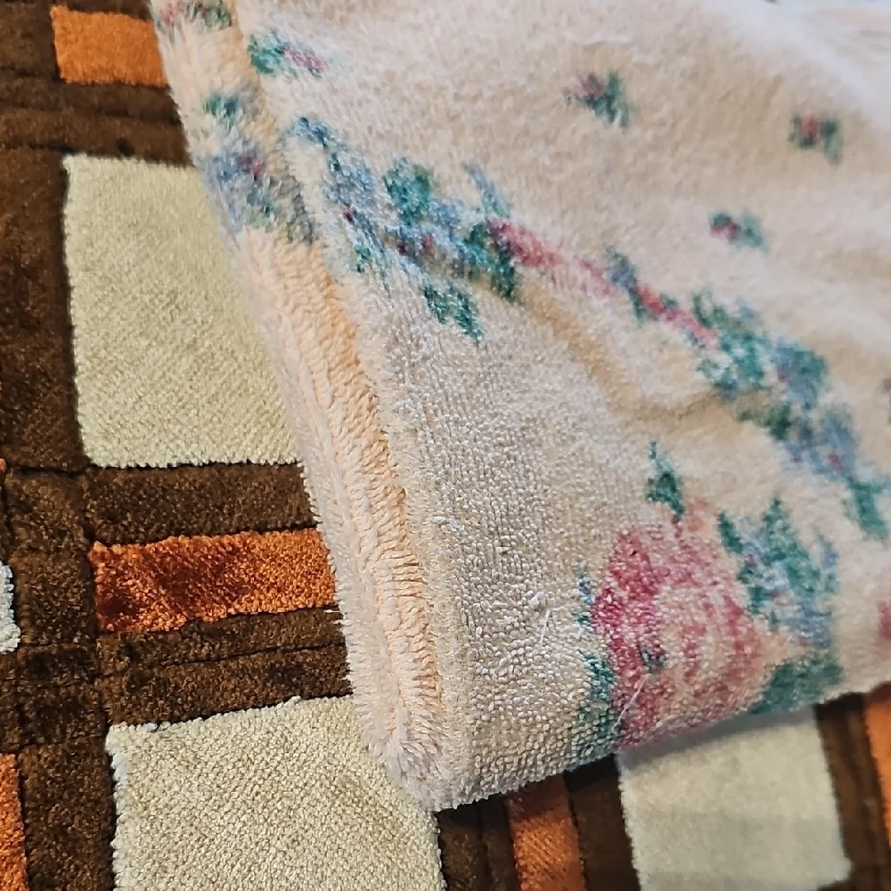 Floral Patterned Towels